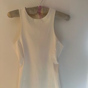 Women sleeveless top
